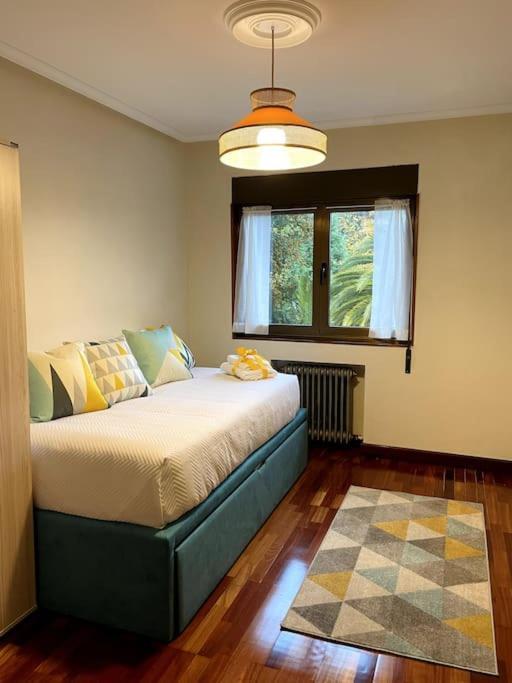La Casona De La Carbayeda Villa Oviedo Bagian luar foto