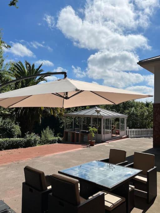 La Casona De La Carbayeda Villa Oviedo Bagian luar foto